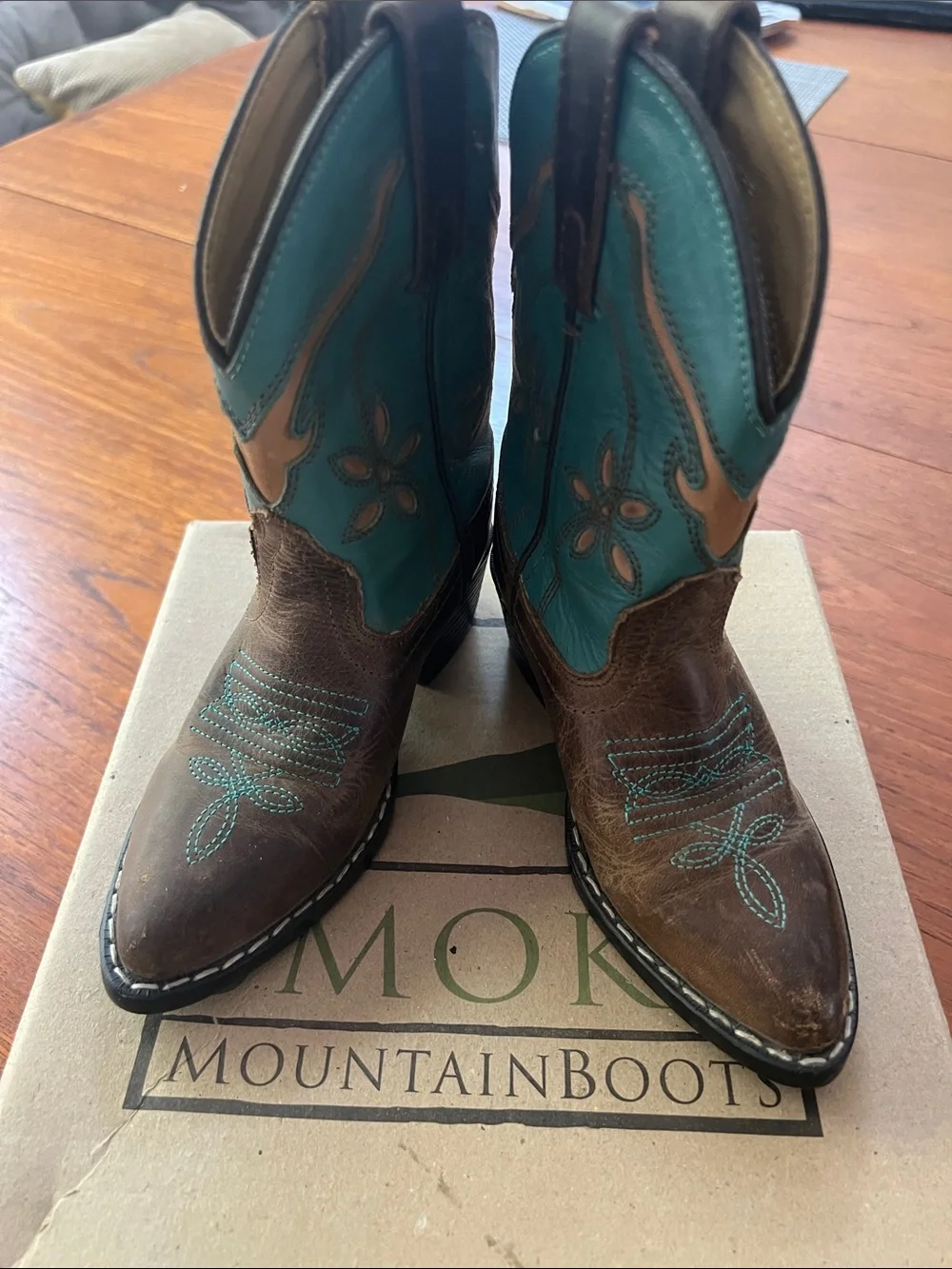 Smoky Mountain Girls' Brown & Turquoise Western Boots